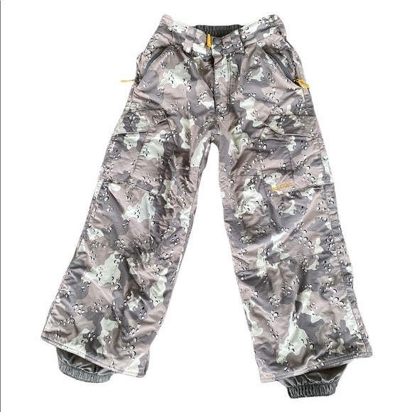 Burton Insulated Gray Camouflage Camo Snowboard Ski Pants Youth XS 5-6 GUC - Picture 1 of 16